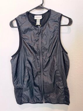 H&M Move lightweight athletic vest